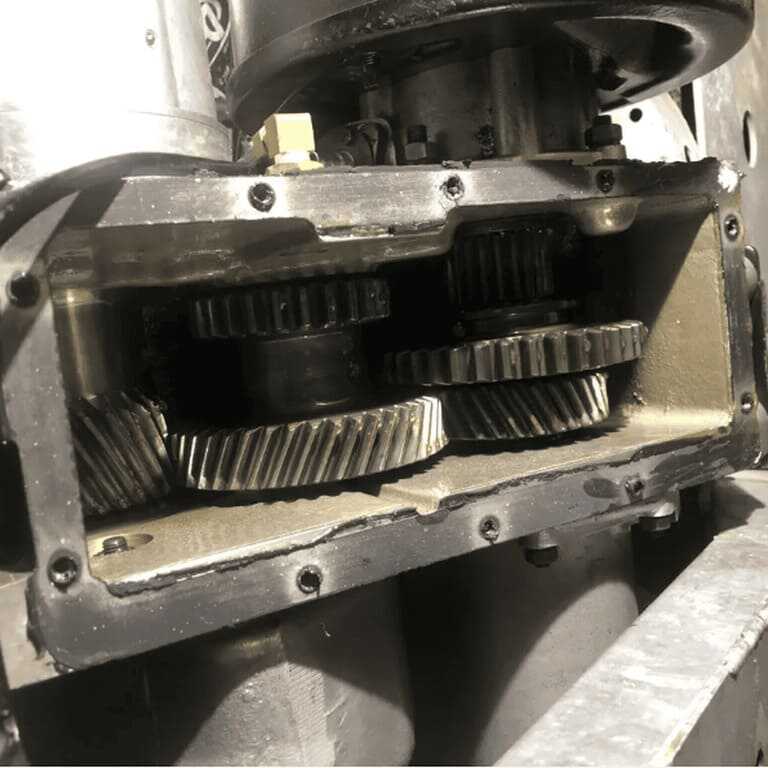 Nobeve G-Series solid carbide gear hob performing hard hobbing on internal transmission gears with HRC 58-62 hardness
